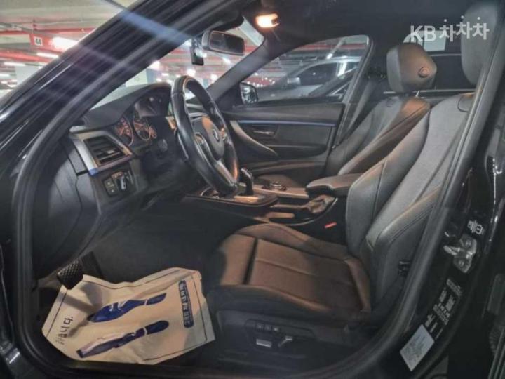 BMW 3 Series New 320d F30 6