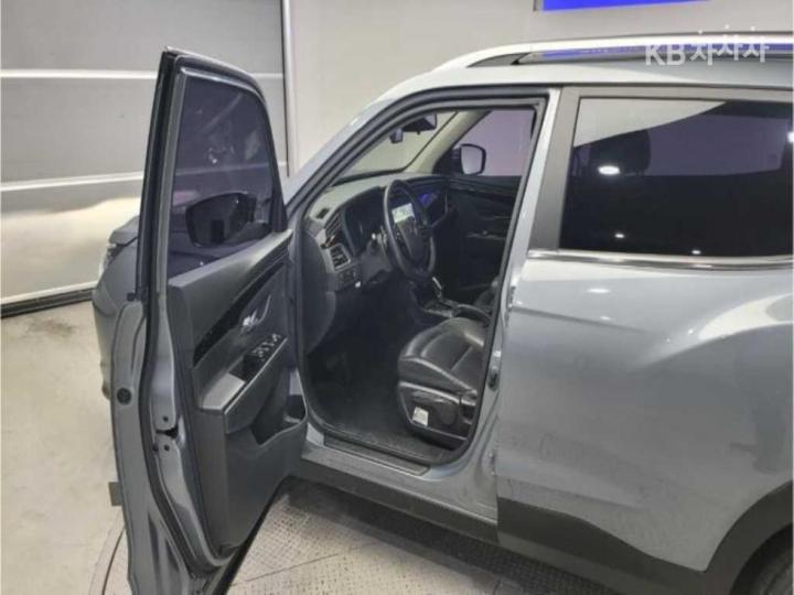 KG Mobility (Ssangyong) Korando Beautiful 1.6 Diesel 2WD Delight Plus 7