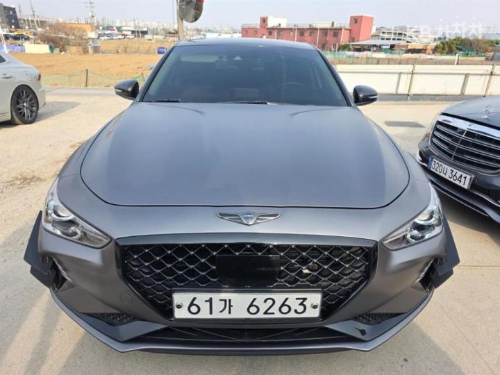 Genesis G70 2.0T AWD Advanced