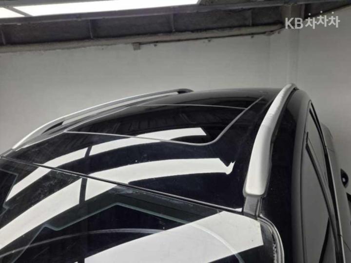 Ford Kuga 2.0 Trend 8