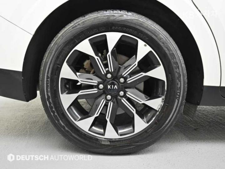 Kia Carnival D2.2 Signature 6