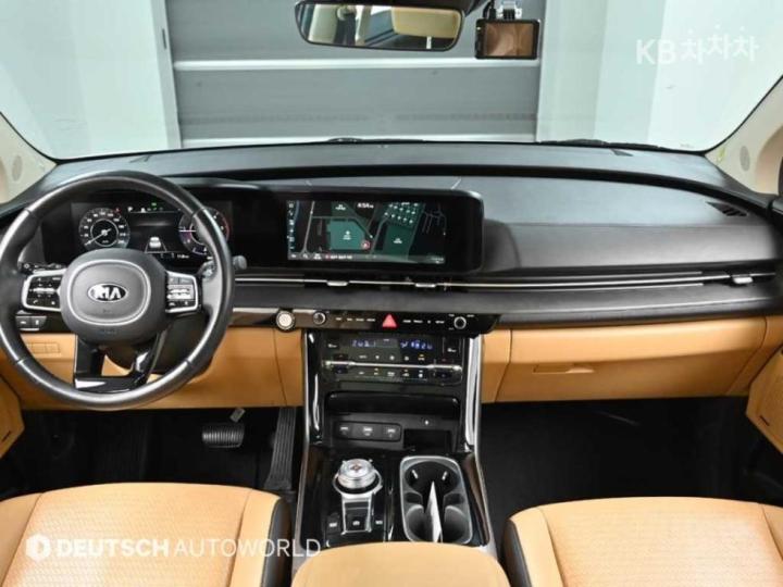 Kia Carnival D2.2 Signature 8