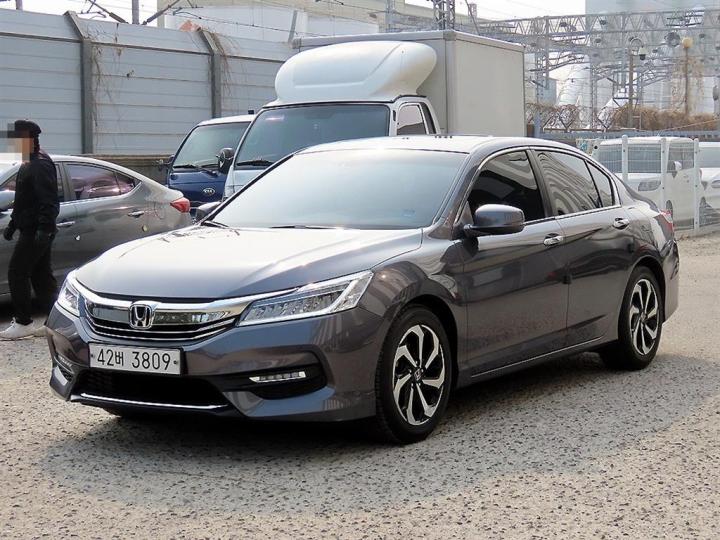 Honda Accord 2.4 Sedan EX-L CVT 3