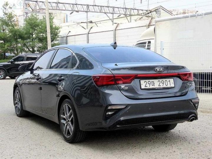 Kia K3 1.6 Gasoline Prestige 4