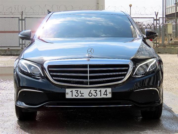 Mercedes-Benz E-Class W213 E300 4Matic Exclusive