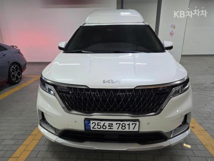 Kia Carnival High Limousine D2.2 Signature