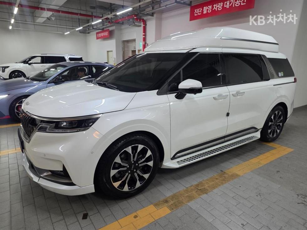 2023 - kia carnival