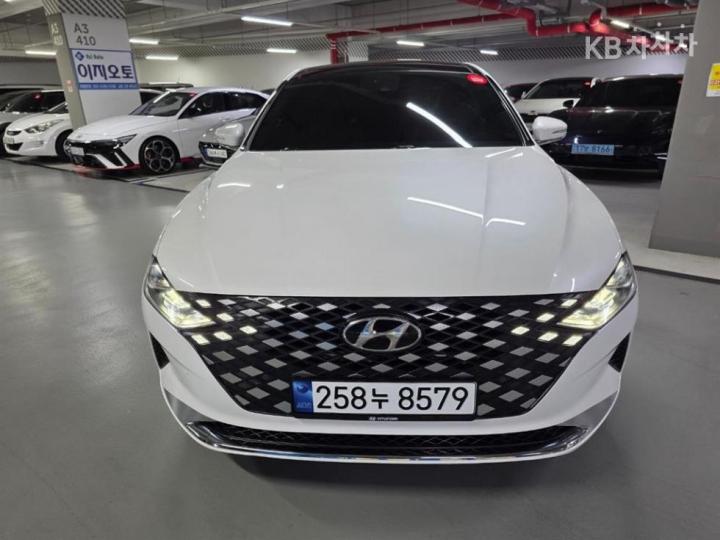 Hyundai Grandeur 2.5 Premium