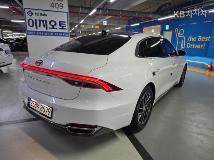 Hyundai Grandeur 2.5 Premium 5