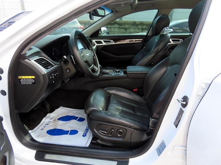 Hyundai Genesis DH G330 Premium AWD 6