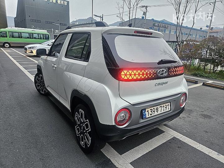 Hyundai Casper 1.0 Gasoline Inspiration 7