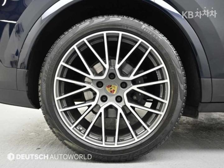 Porsche Cayenne 9Y0 3.0 Coupe Base Type 6