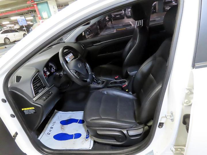 Hyundai Avante AD 1.6 GDi Smart 7