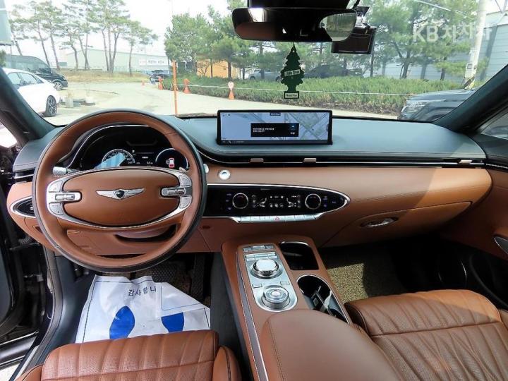 Genesis GV70 Gasoline 2.5T AWD 8