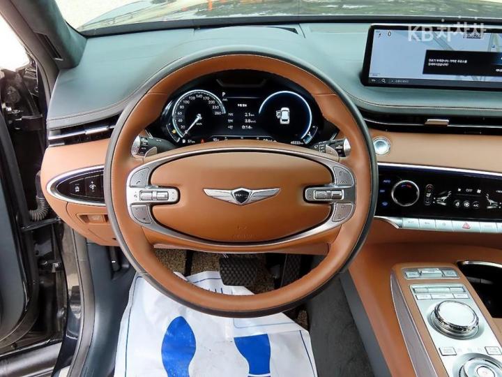 Genesis GV70 Gasoline 2.5T AWD 9