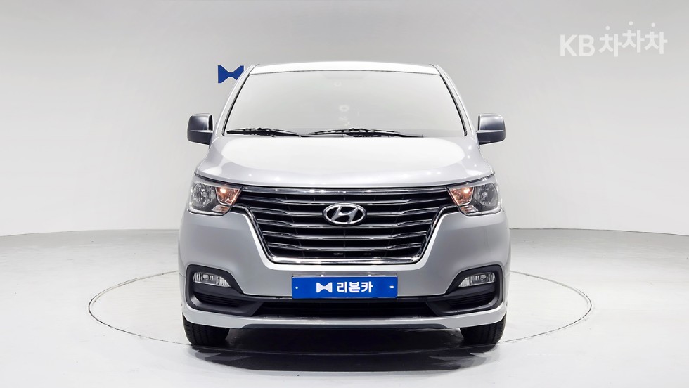 Hyundai 더 뉴 그랜드 스타렉스 밴 3인승 스타일 - фото 1