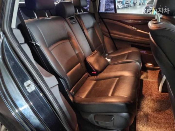 BMW Gran Turismo (GT) 30d xDrive F07 13 year ~ 5