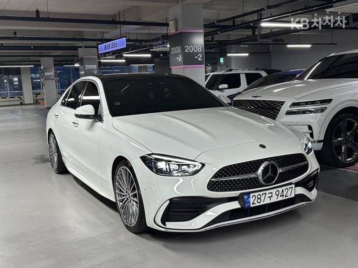 Mercedes-Benz C-Class W206 C300 4Matic AMG Line 3