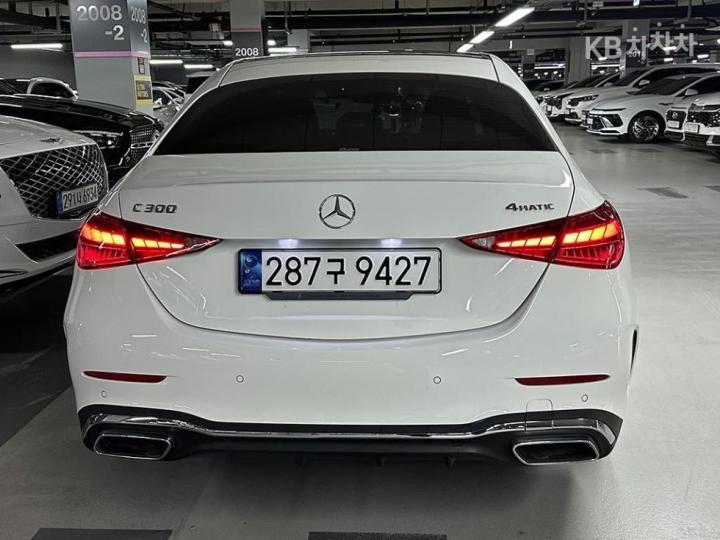Mercedes-Benz C-Class W206 C300 4Matic AMG Line 5