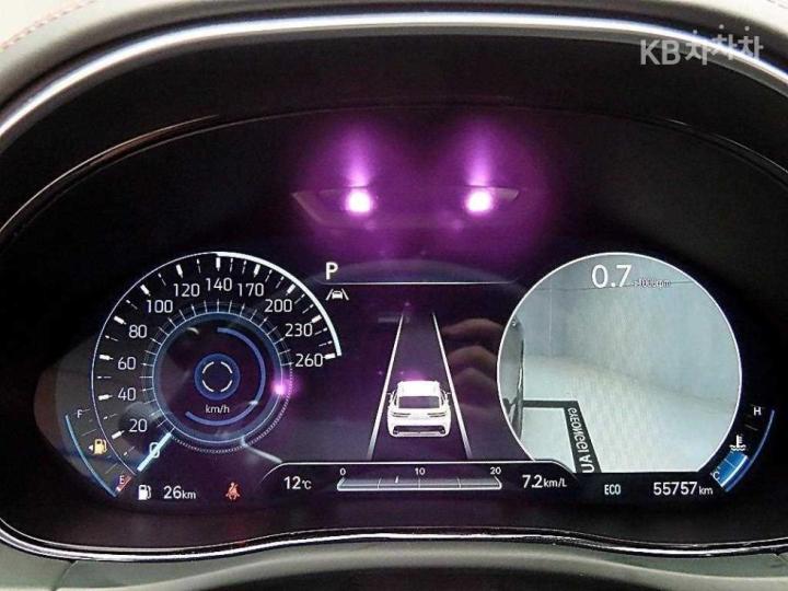 Genesis GV70 Gasoline 2.5T AWD 9