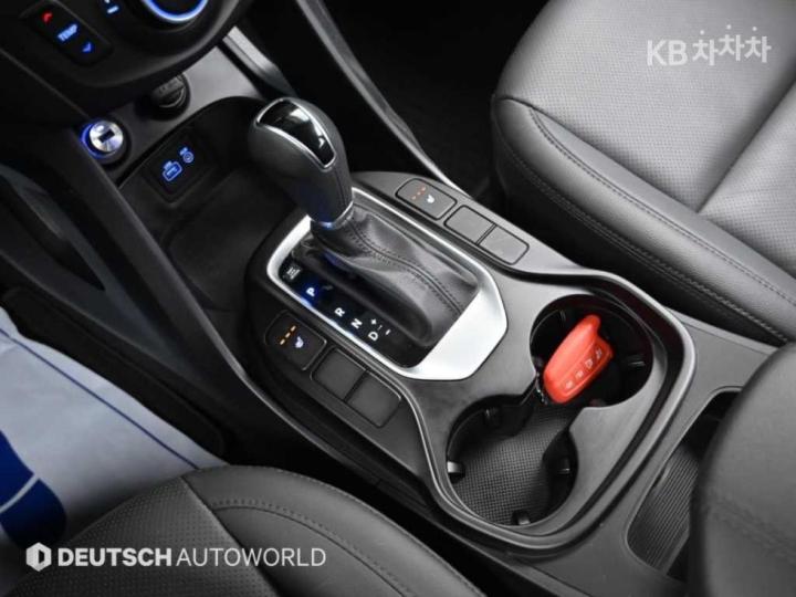 Hyundai Santa Fe The Prime Diesel R2.0 2WD Premium 10