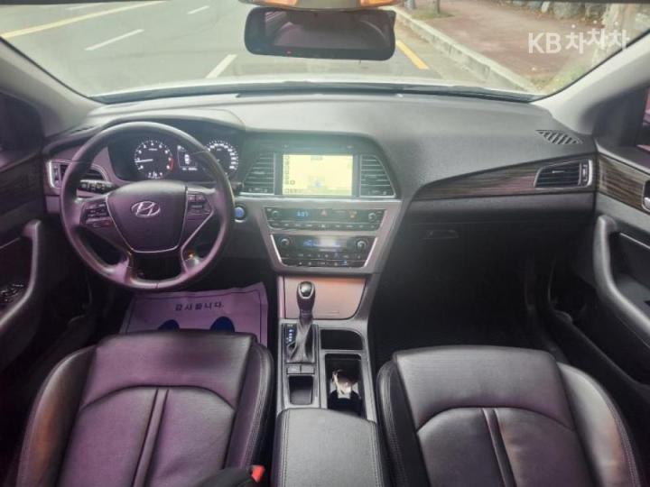 Hyundai Sonata LF 2.0 Smart Base Type 7