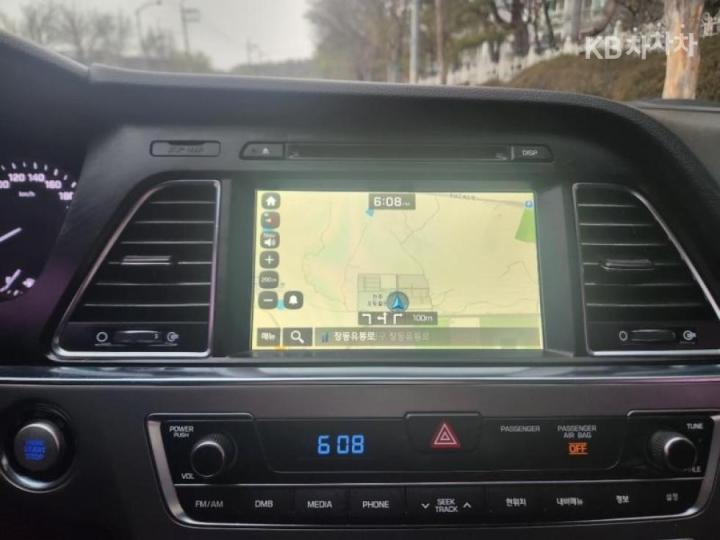 Hyundai Sonata LF 2.0 Smart Base Type 10