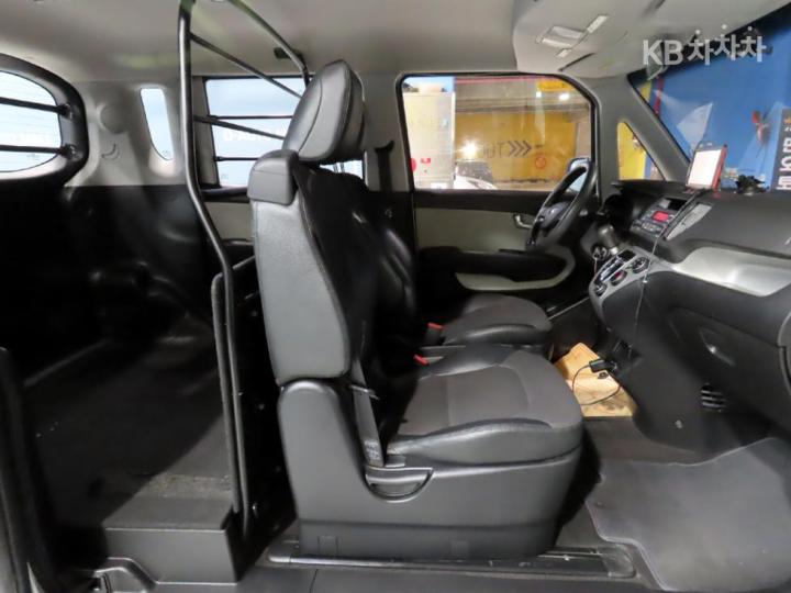 Kia Morning JA 1.0 Gasoline Prestige 9