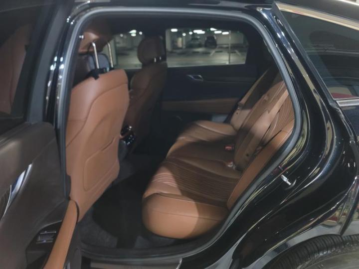 Genesis G80 RG3 2.5 T-GDi 2WD 8