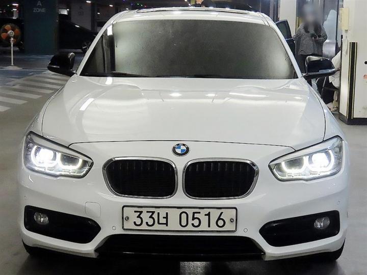 BMW 1 Series New 118d Sport Base Type 3