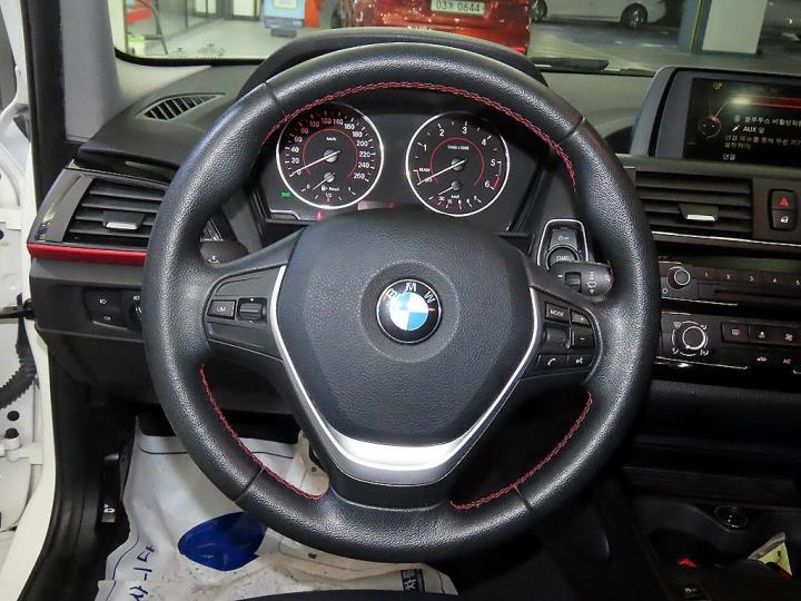 BMW 1 Series New 118d Sport Base Type 9