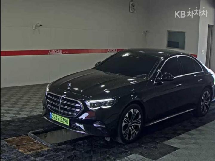 Mercedes-Benz E-Class W214 E350e 4Matic Exclusive