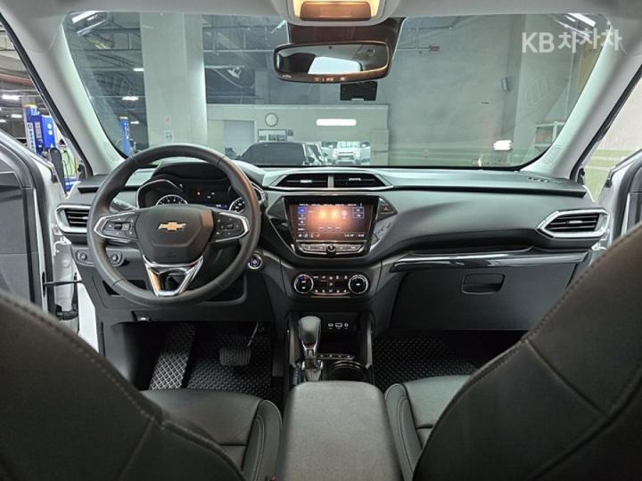 Chevrolet Trailblazer 1.35 Gasoline 2WD Premier 6