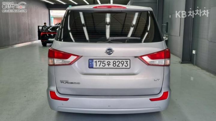 KG Mobility (Ssangyong) Korando Turismo 2WD LT 5