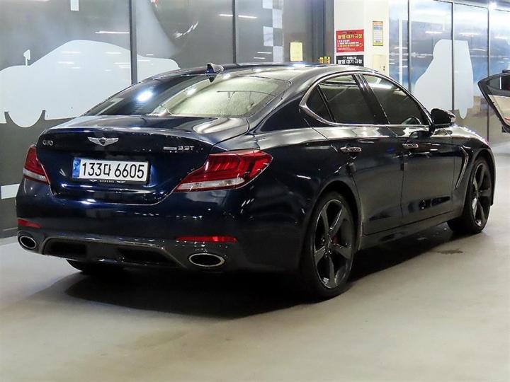 Genesis G70 SPORT 3.3T SPORT AWD Prestige 5
