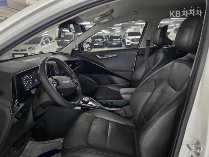 Kia Niro The EV Air Base Type 6