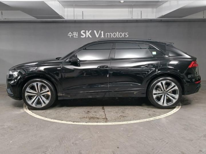 Audi Q8 3.0 55 TFSI Quattro Premium 4