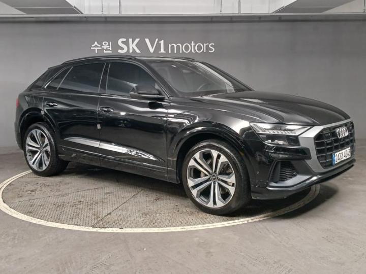 Audi Q8 3.0 55 TFSI Quattro Premium 6