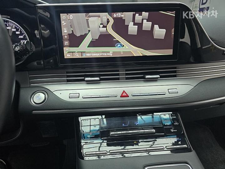 Hyundai Grandeur Hybrid 2.4 Premium Choice 8