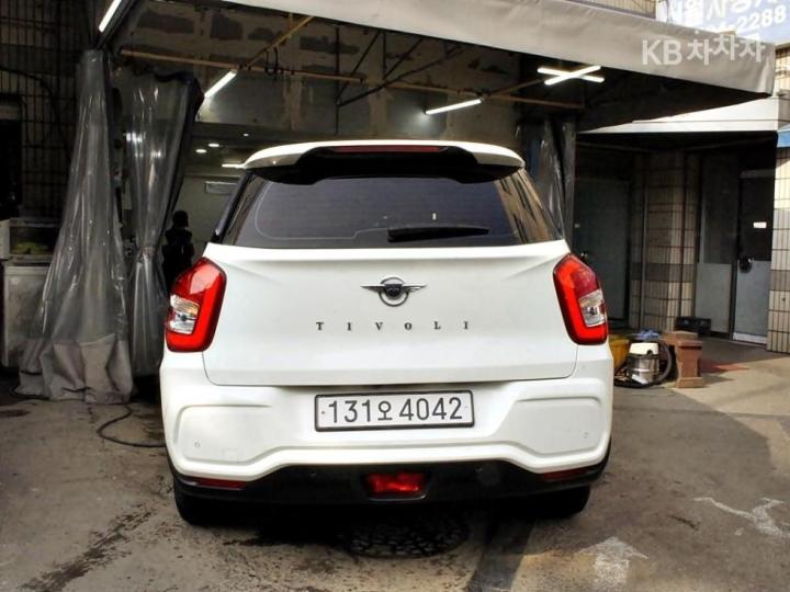 KG Mobility (Ssangyong) Tivoli Air X150 1.5 Gasoline A1 4