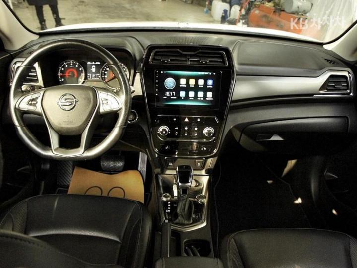 KG Mobility (Ssangyong) Tivoli Air X150 1.5 Gasoline A1 8