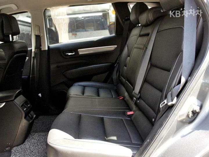 Renault QM6 2.0 4WD RE Base Type 7