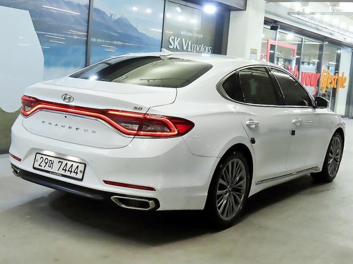 Hyundai Grandeur IG 3.0 Exclusive Special 5