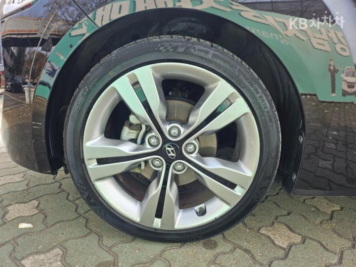 Hyundai Veloster PYL DCT 8