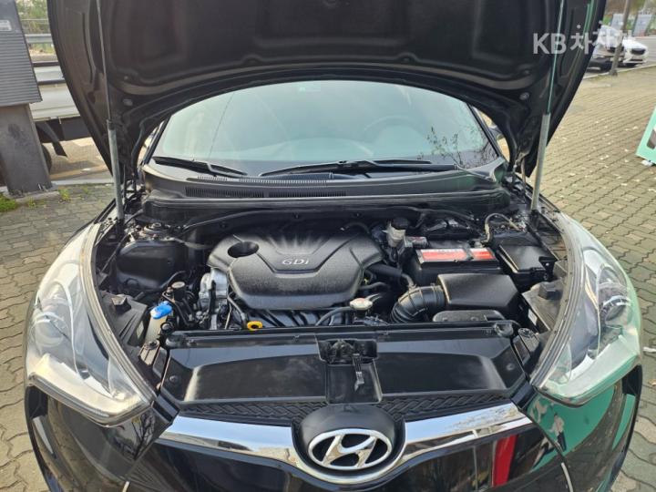 Hyundai Veloster PYL DCT 9