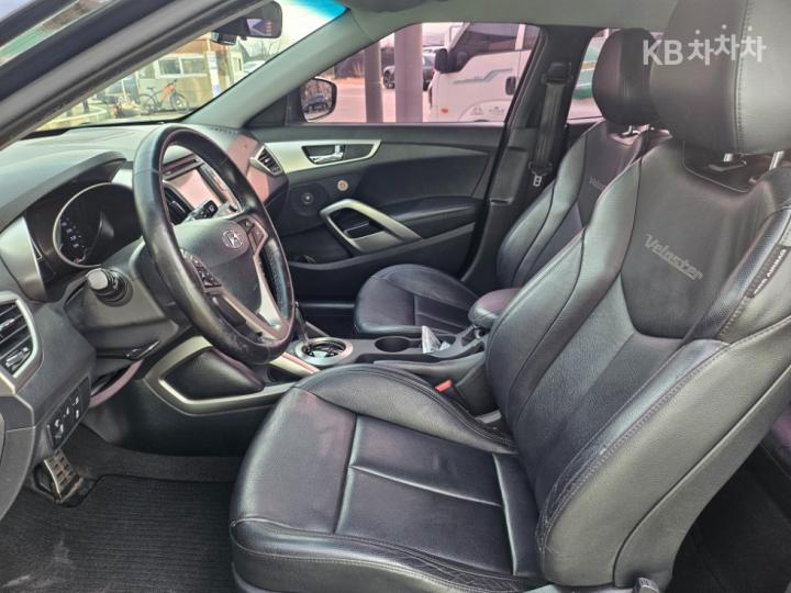 Hyundai Veloster PYL DCT 10