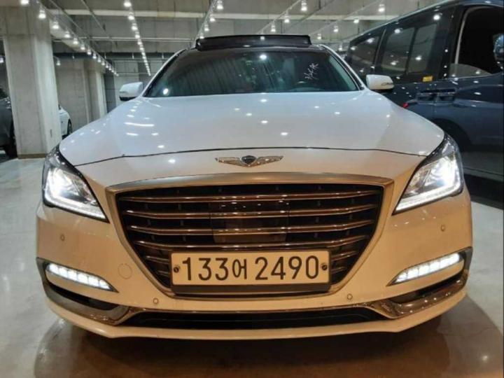 Genesis G80 3.3 GDI AWD Luxury 2