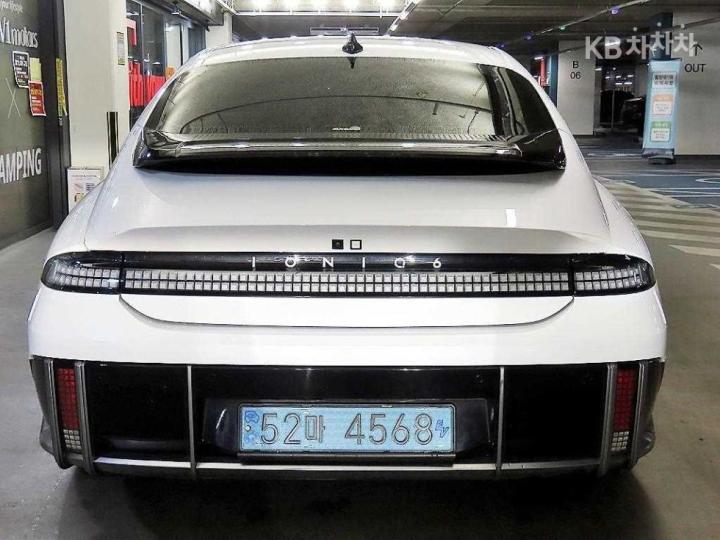 Hyundai IONIQ 6 CE Long Range AWD Prestige 6