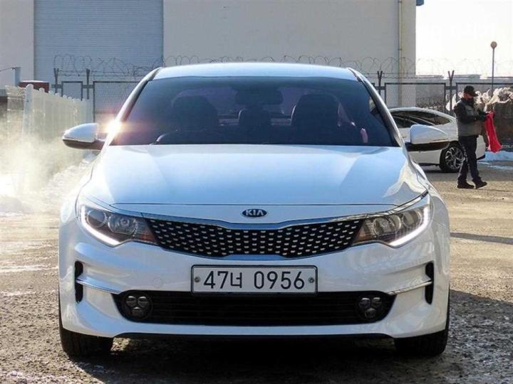 Kia K5 2.0 Gasoline MX Noblesse 2