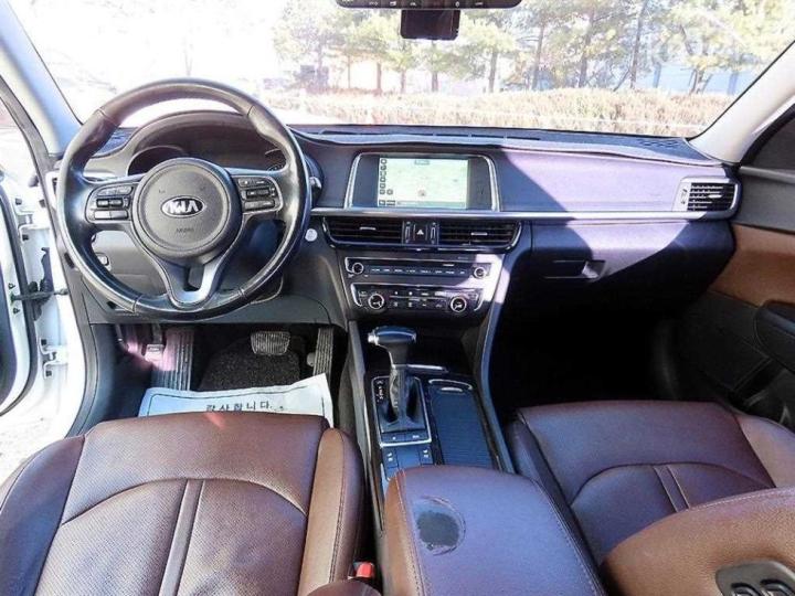 Kia K5 2.0 Gasoline MX Noblesse 8